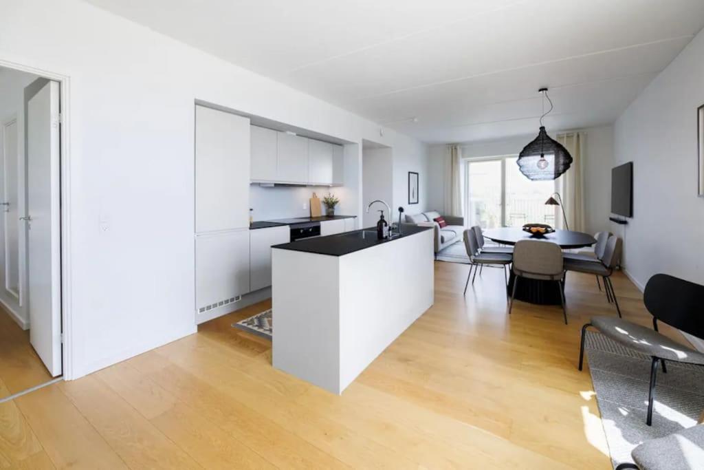 Delux Danish 2024 3bedrooms And 2 Bathrooms Appartement Kopenhagen